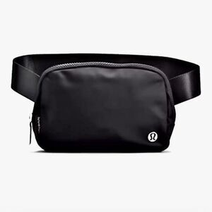 Lululemon Everywhere Belt Bag 1L Fanny Pack Women's Black Crossbody Minimal Gorp